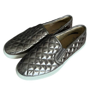 Time and Tru Ladies Shoes Memory Foam Sliver Ladies shoe size 9